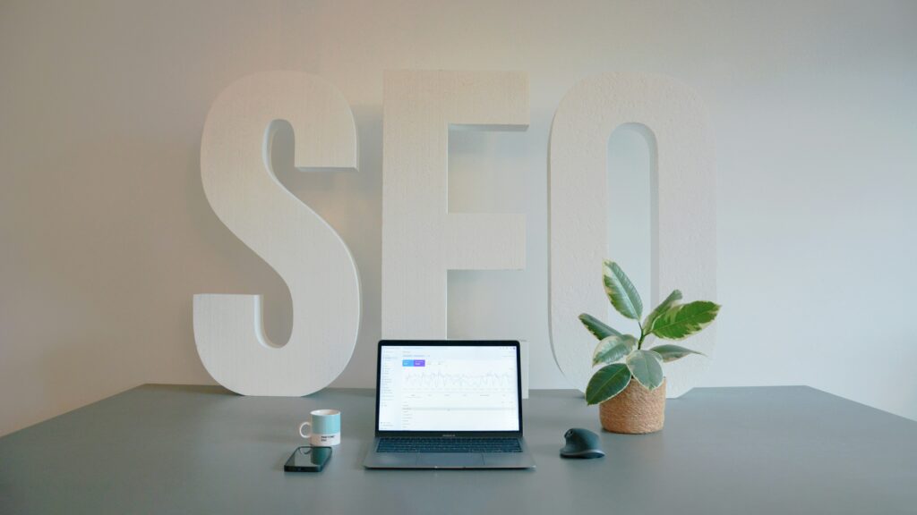aplicar seo em blog com inteligência artificial para gerar tráfego
