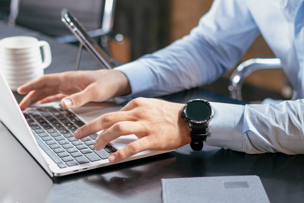 negócios digitais com IA para ganhar dinheiro online
