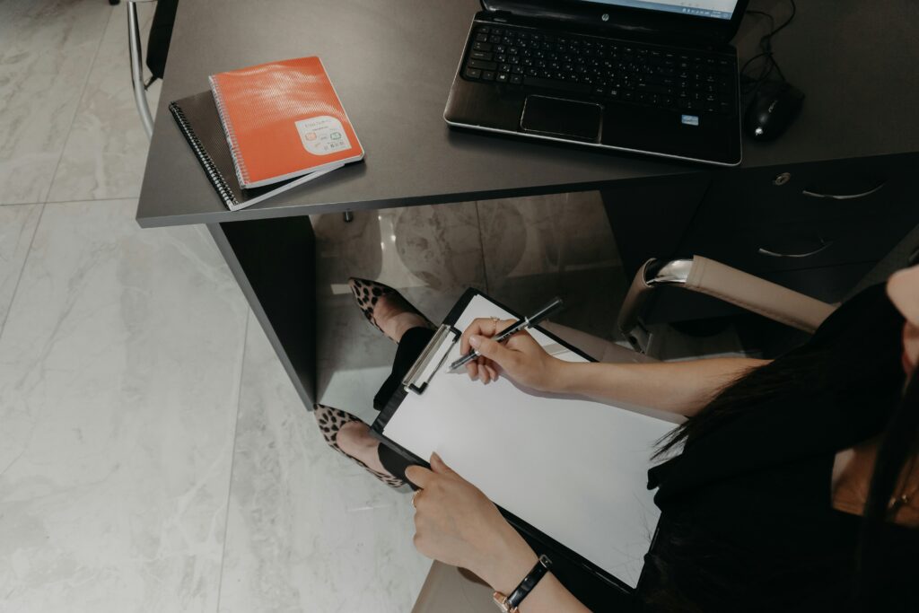 Organização de rotina empresarial utilizando inteligência artificial