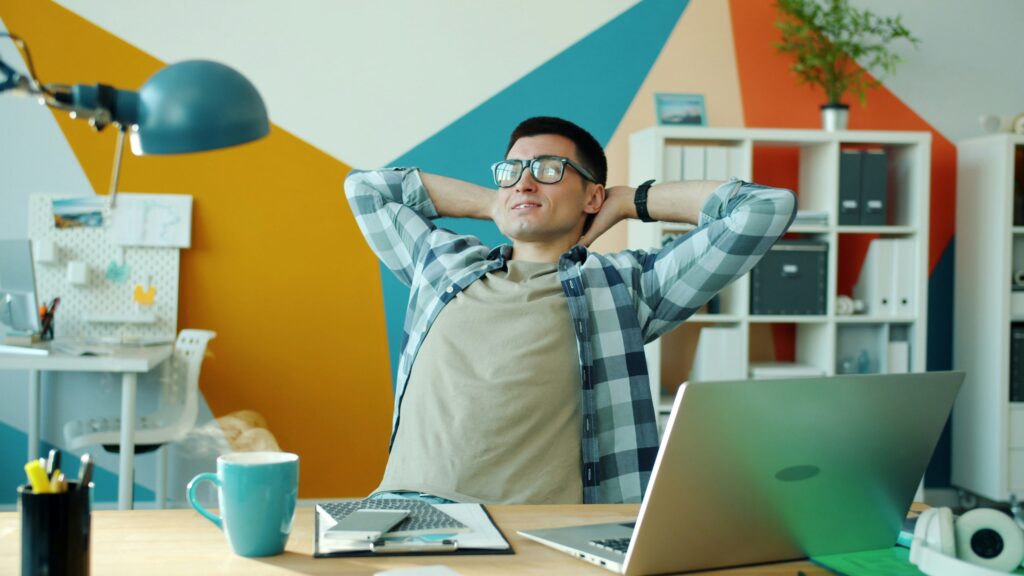 Pequeno negócio utilizando inteligência artificial para crescer com mais produtividade